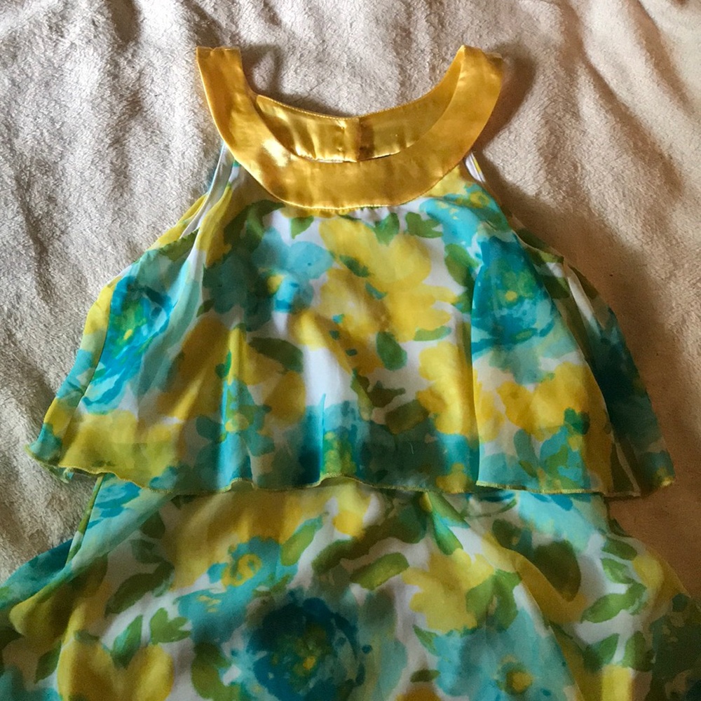 Floral kids dress.